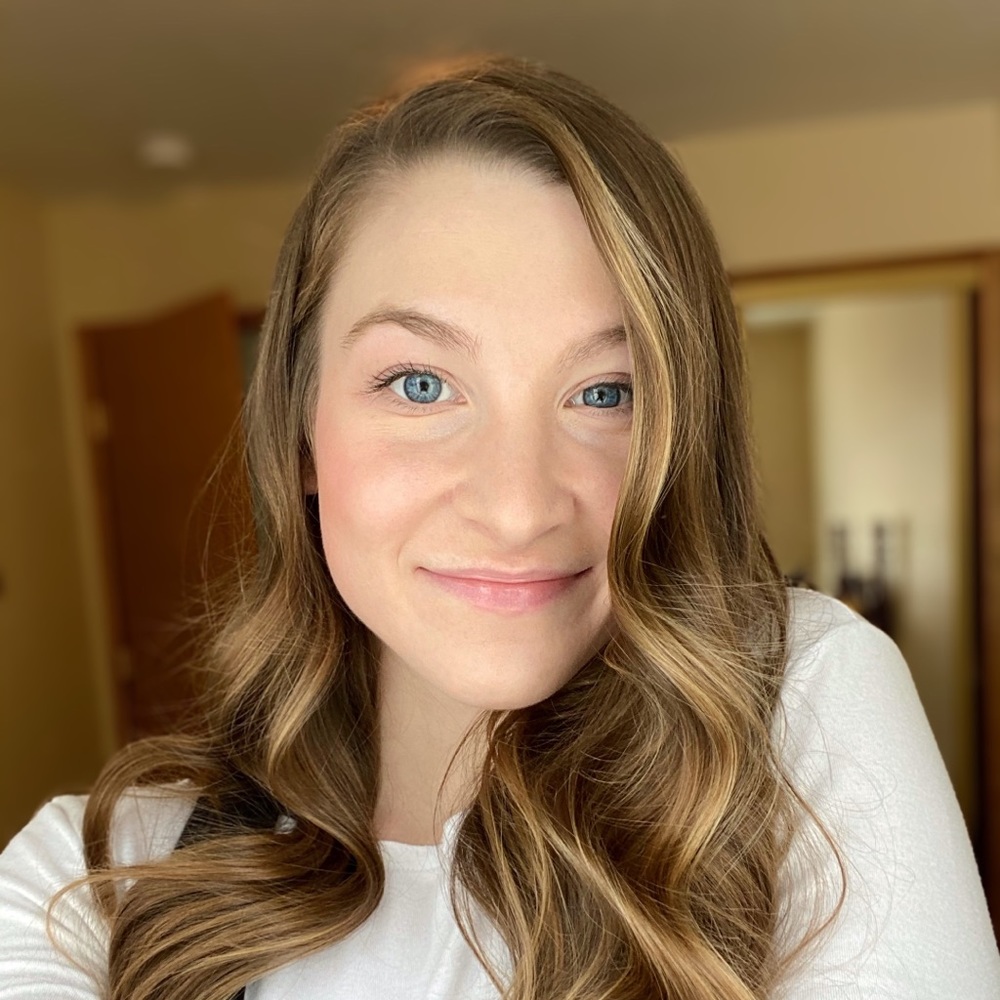 Meet your Posher, Hannah